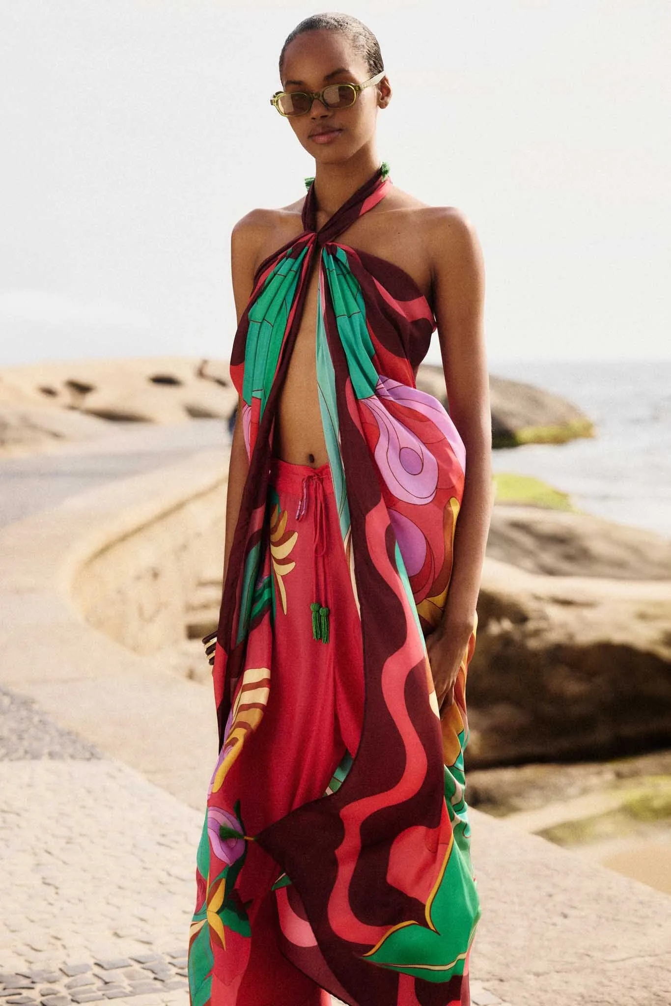 Sarong With Tassel Trim In The Four Corners sold by FARM Rio product image thumbnail 4