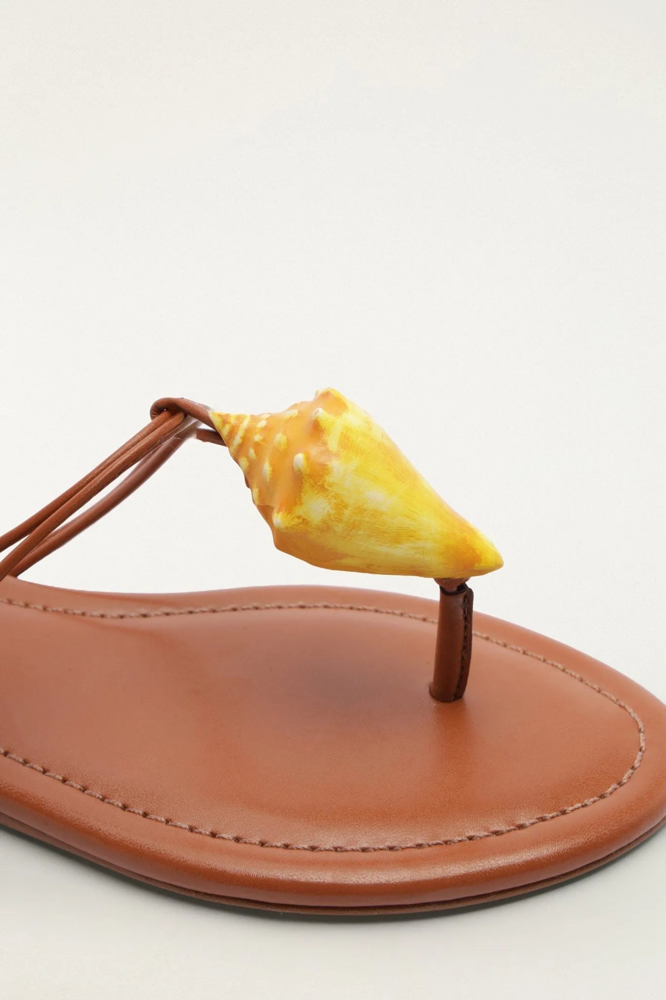 Shell Flat Sandal sold by FARM Rio product image thumbnail 3