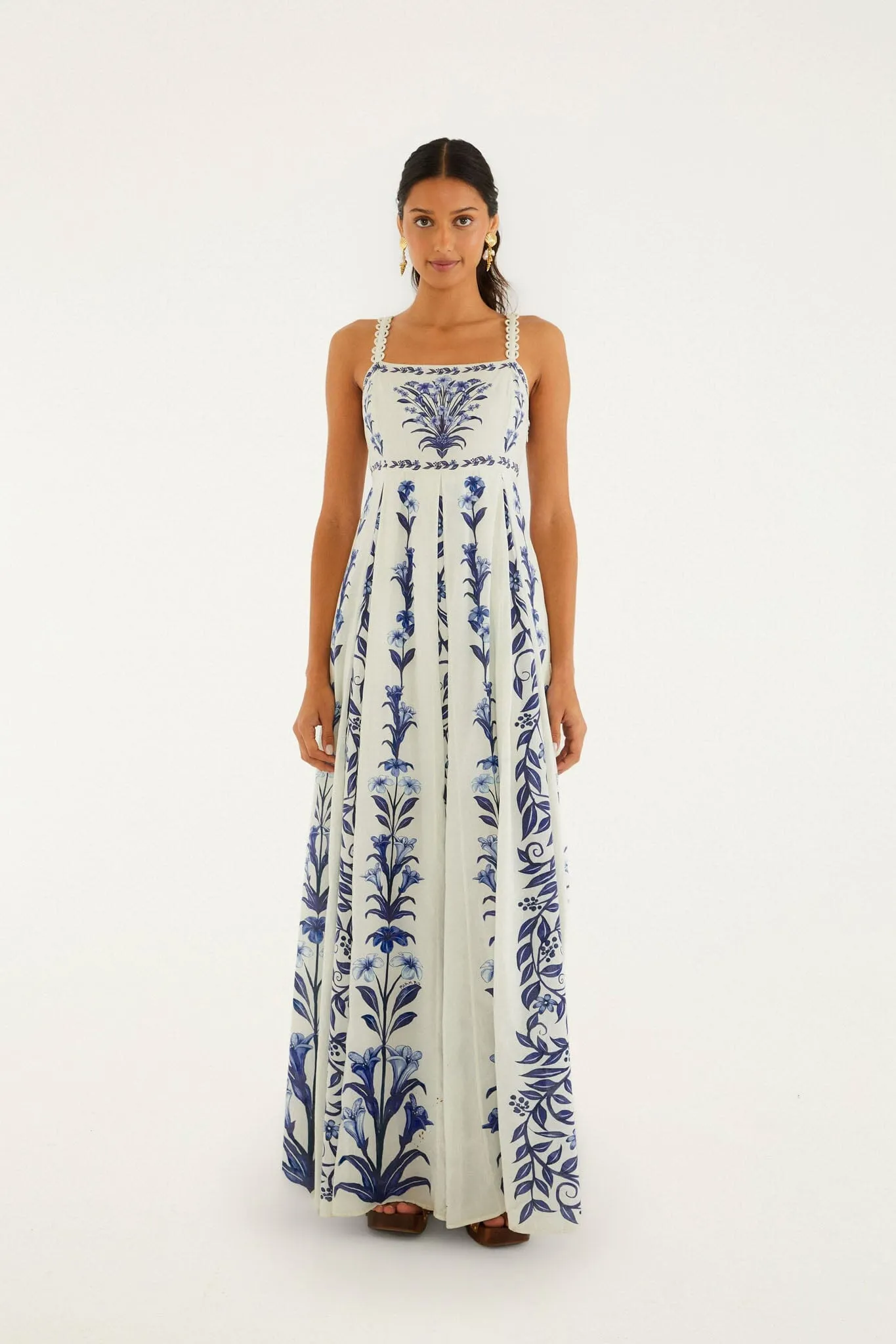 Off-White Flowers Arch Pleats Maxi Dress sold by FARM Rio product image thumbnail 2