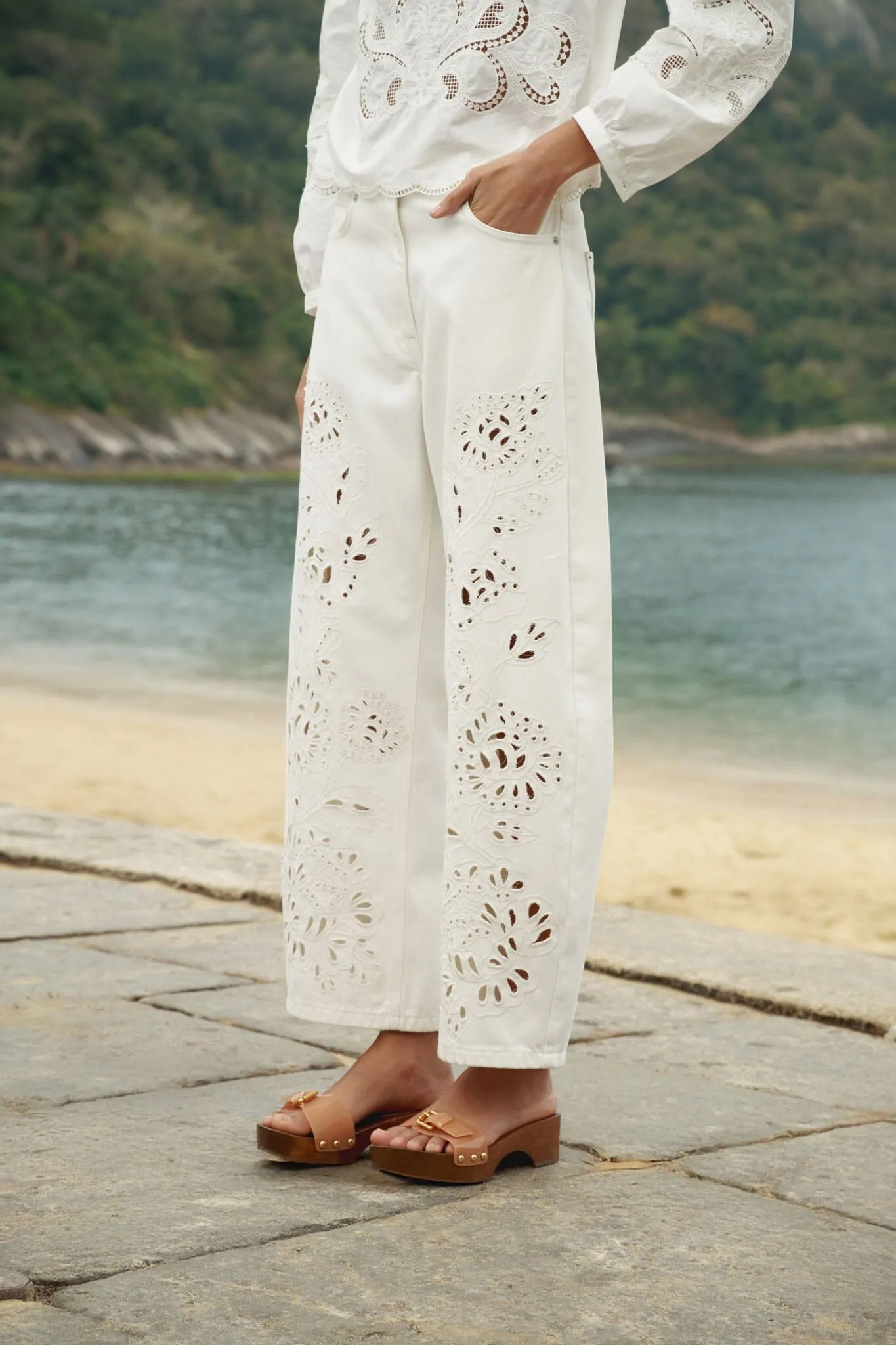 White Richelieu Twill Pants sold by FARM Rio product image thumbnail 2