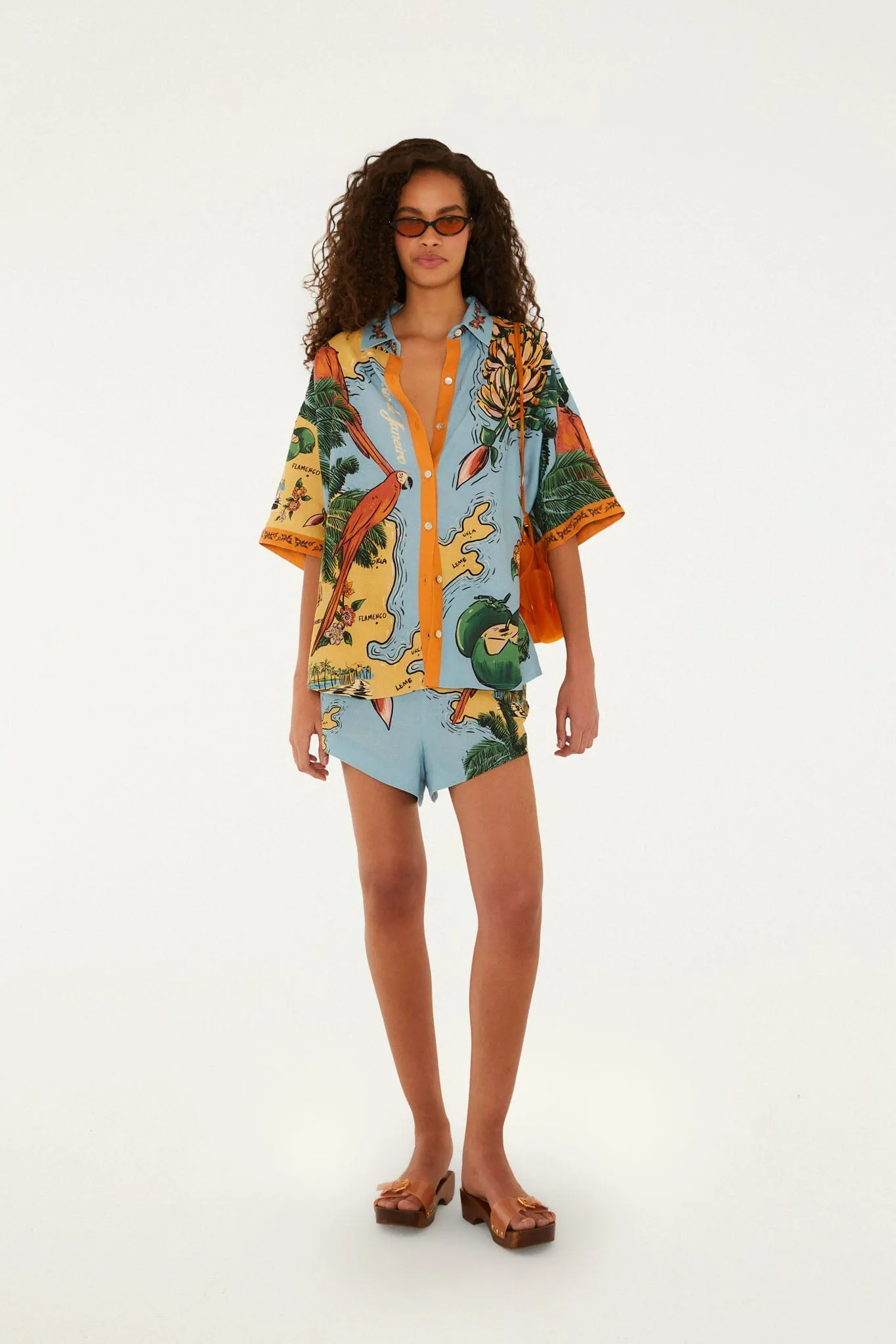 Multicolor Beaches Path Buttoned Shirt sold by FARM Rio product image thumbnail 4