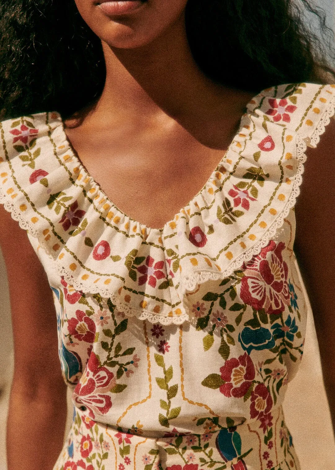 Romantic Garden Gold Blouse sold by FARM Rio product image thumbnail 2