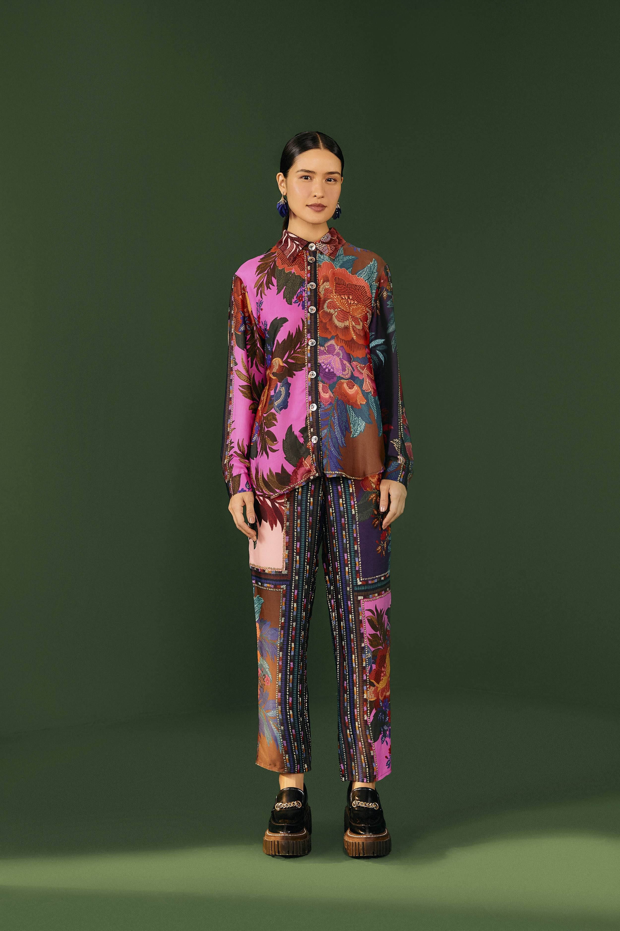 Flower Scarves Lenzing™ Ecovero™ Viscose Shirt sold by FARM Rio product image thumbnail 3