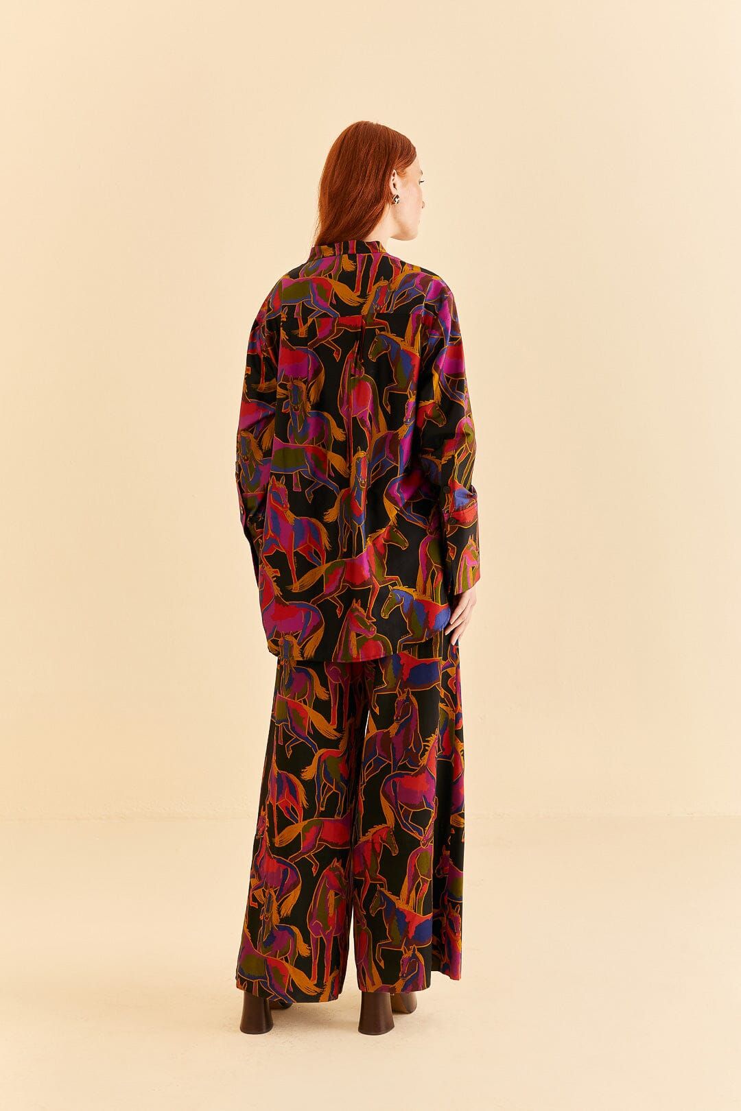 Black Wild Horses Maxi Shirt sold by FARM Rio product image thumbnail 4