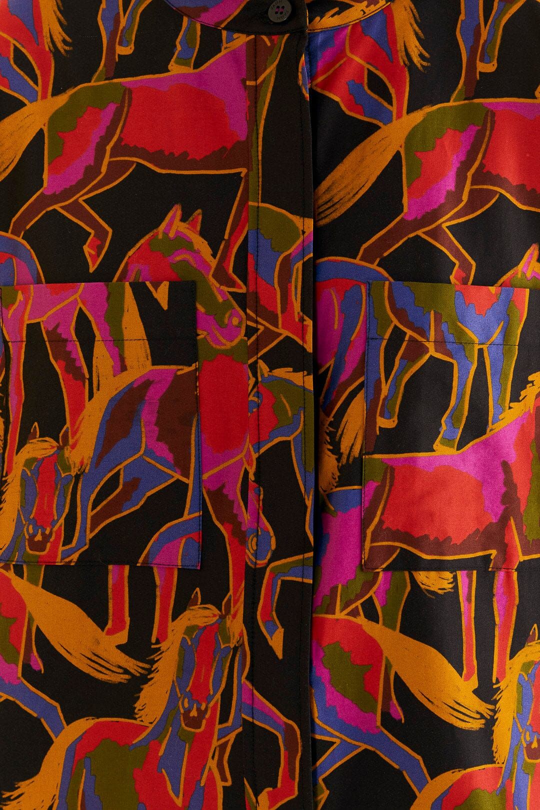 Black Wild Horses Maxi Shirt sold by FARM Rio product image thumbnail 5