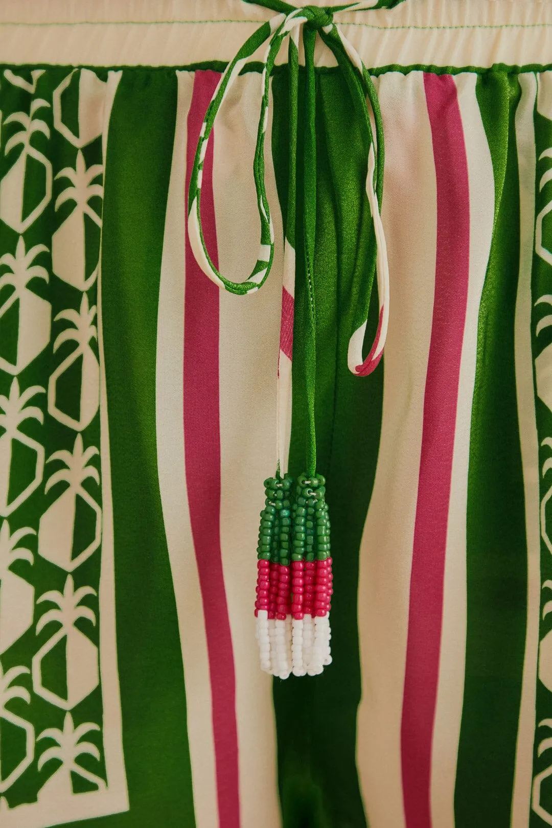 Green Pineapple Scarf Shorts sold by FARM Rio product image thumbnail 5