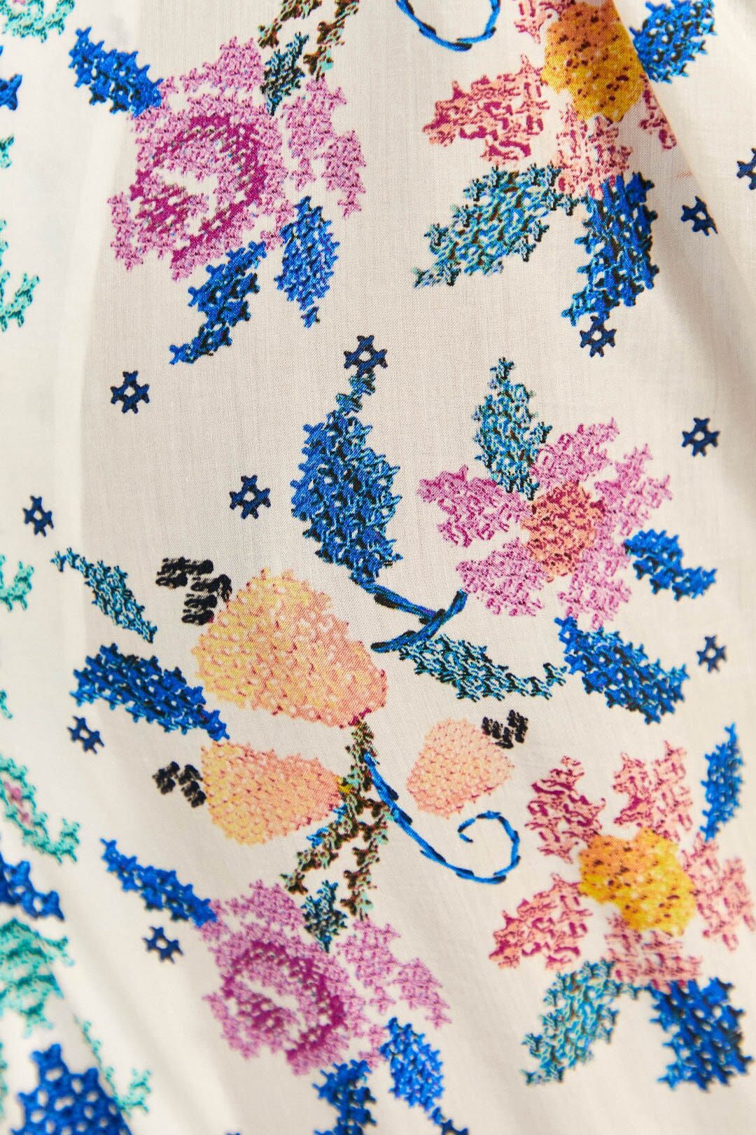 Off-White Romantic Bandanas Bodysuit sold by FARM Rio product image thumbnail 5