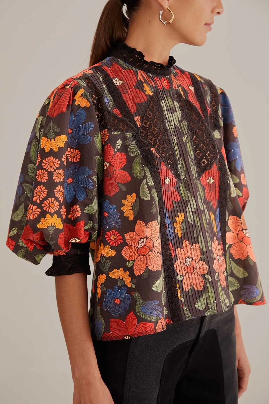 Black Stitched Flowers Short Sleeve Blouse sold by FARM Rio product image thumbnail 3