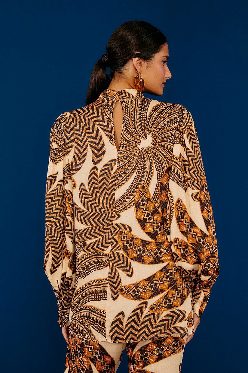 Sand Yawanawa Banana Lenzing™ Ecovero™ Viscose Blouse sold by FARM Rio product image thumbnail 3