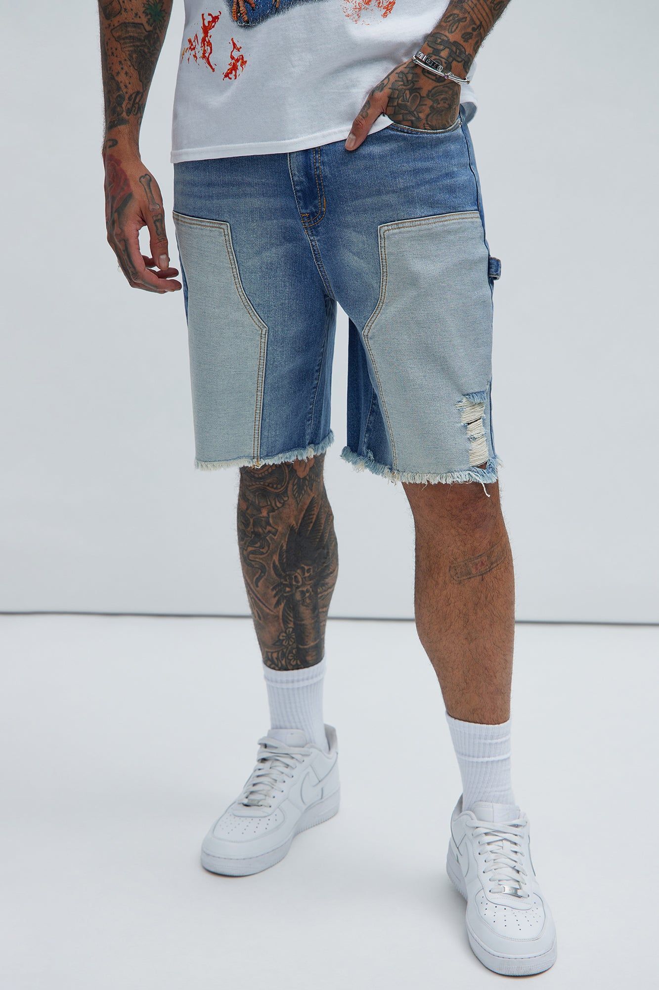 Braddy Carpenter Relaxed Shorts - Medium Wash sold by Fashion Nova