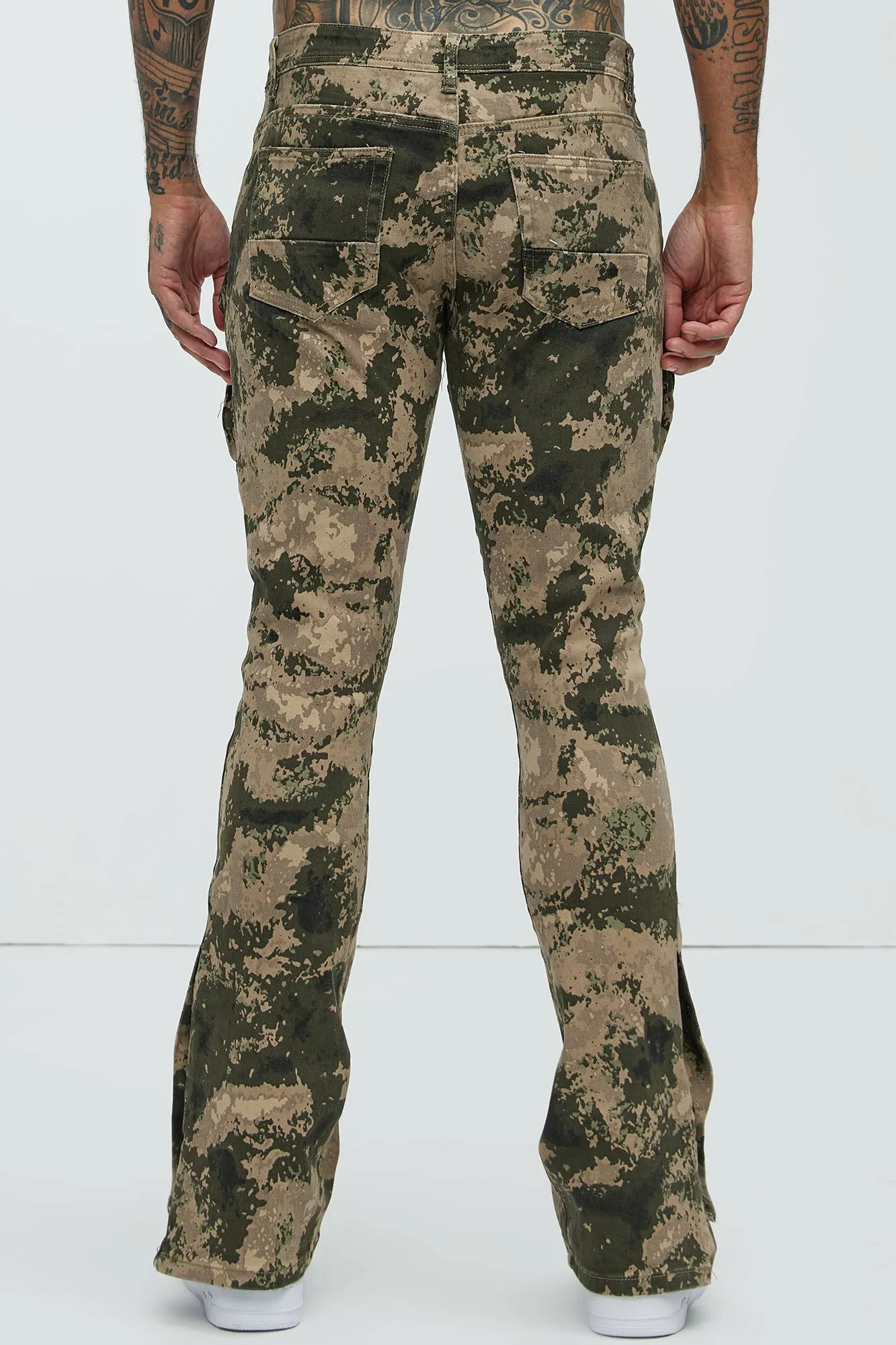 With The Hidden Camo Stacked Skinny Flare Pants - Camouflage sold by Fashion Nova product image thumbnail 5