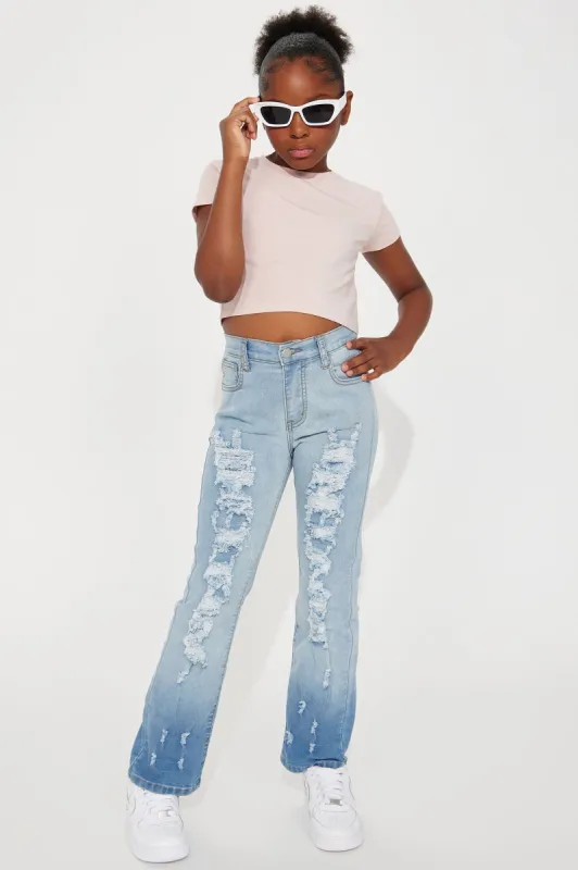 Mini Comfortable In My Skin Rip And Repair Jeans - Medium Wash sold by Fashion Nova