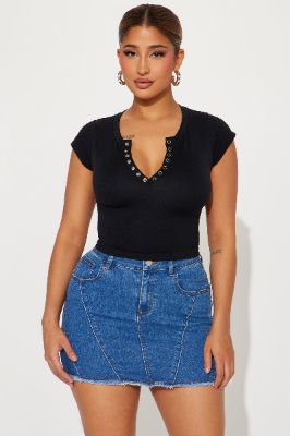 Stella Seamless Top - Black sold by Fashion Nova