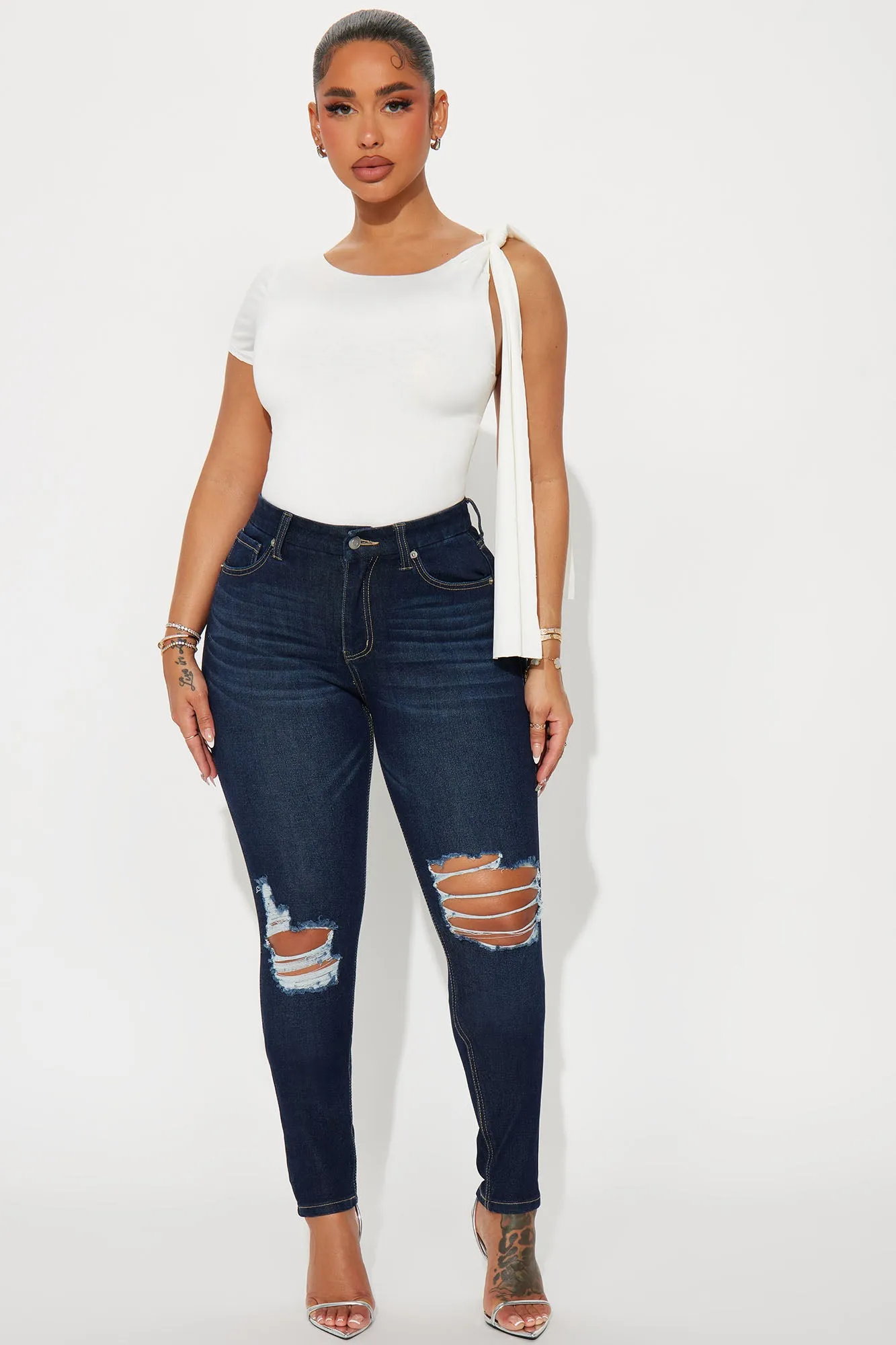 Making It Clear Stretch Skinny Jeans - Dark Wash sold by Fashion Nova