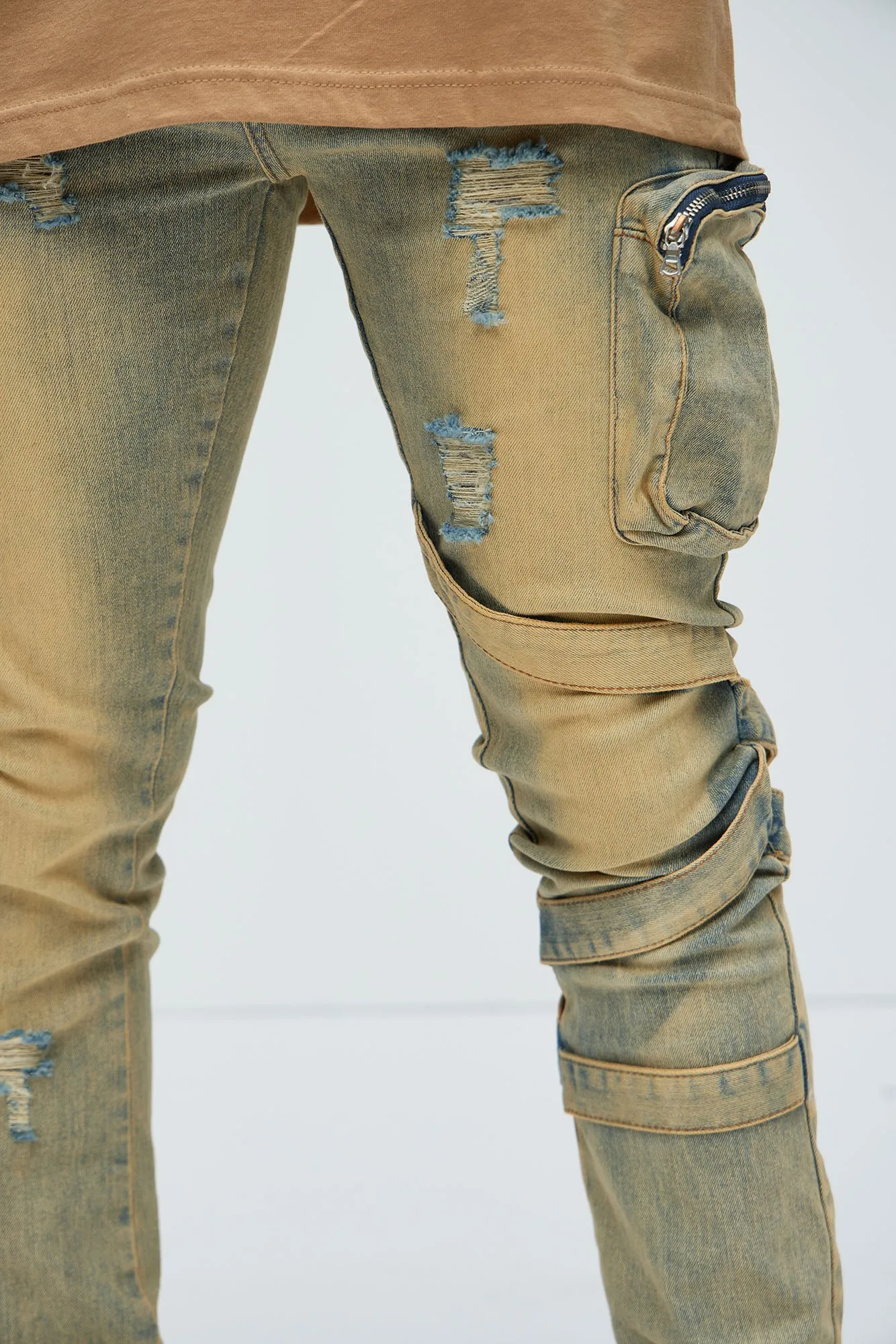 Find Out Cargo Flare Jeans - Vintage Wash sold by Fashion Nova product image thumbnail 3