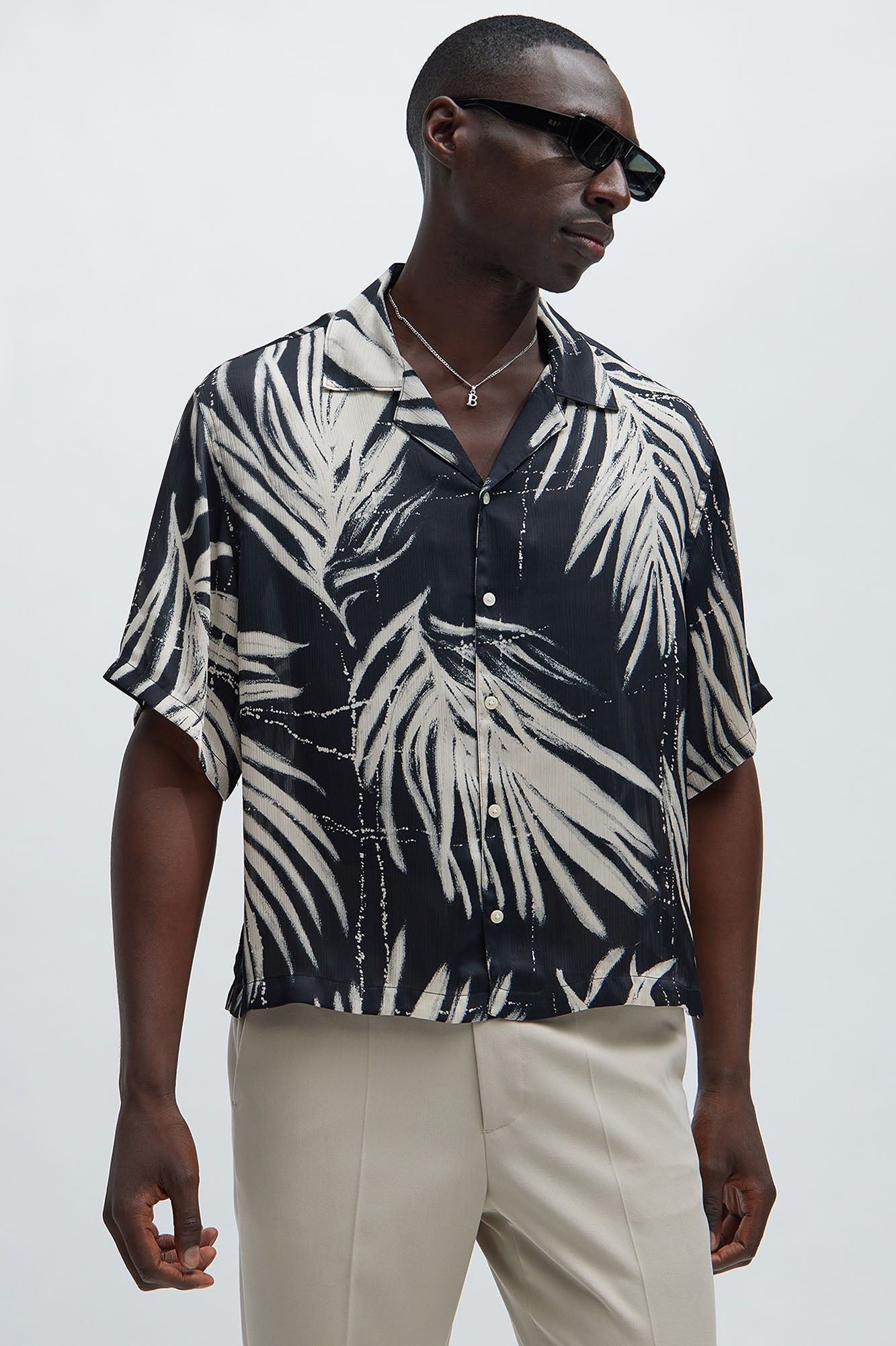 Run The Leaf Shirt - Black/White sold by Fashion Nova