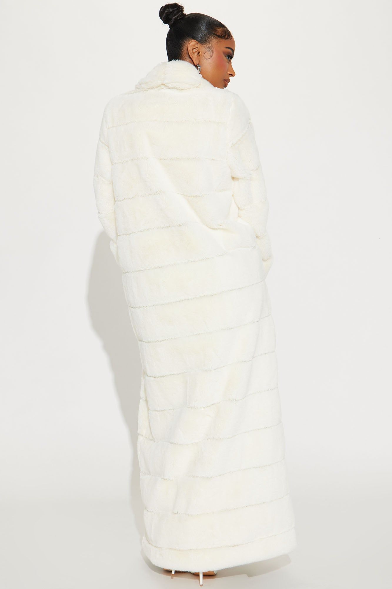 Chic In The City Faux Fur Coat - Cream sold by Fashion Nova product image thumbnail 3