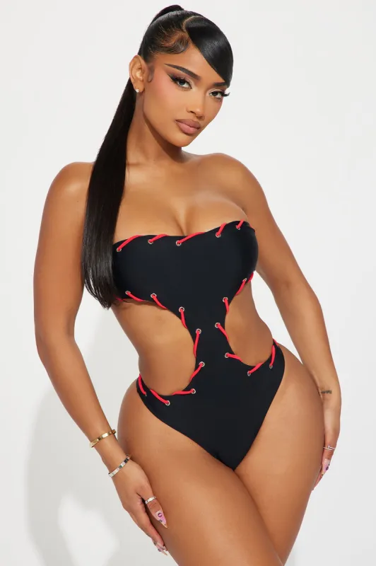 Yareli Contrast Stitch 1 Piece Swimsuit - Black/Red sold by Fashion Nova