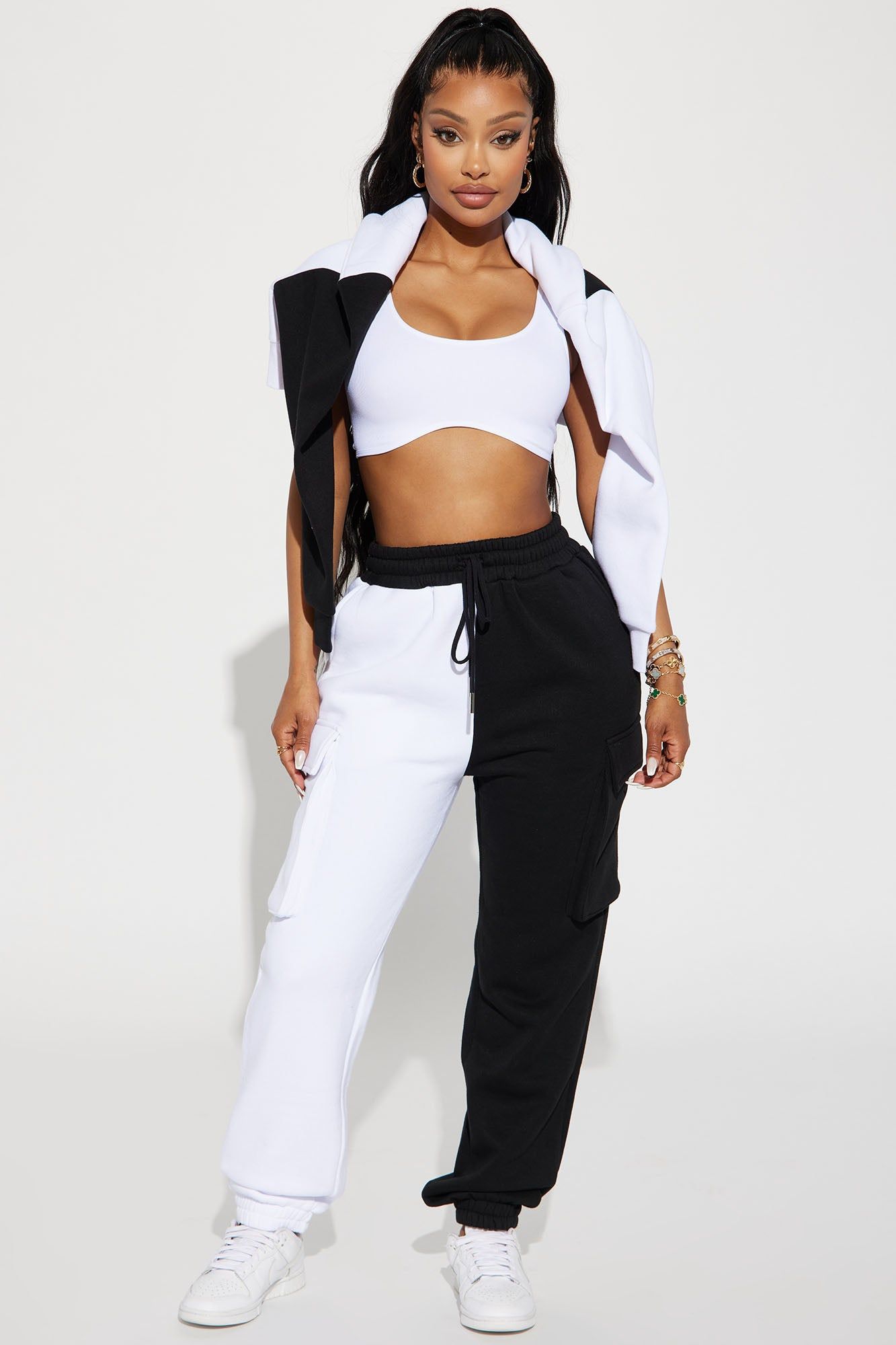 Melinda Color Block Lounge Jogger - Black/White sold by Fashion Nova