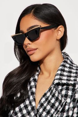 Sassy Cat Eye Sunglasses - Black sold by Fashion Nova