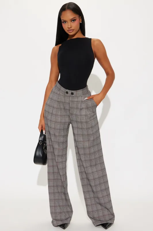 Accomplish You Plaid Trouser - Black/White sold by Fashion Nova