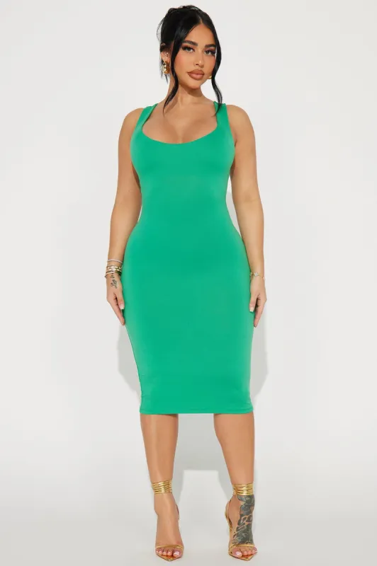 Double Scoop Midi Dress - Kelly Green sold by Fashion Nova