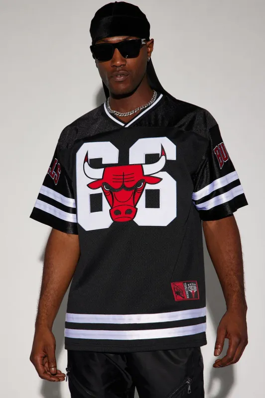 Bulls Grand Short Sleeve Stand Mesh Tee- Black sold by Fashion Nova