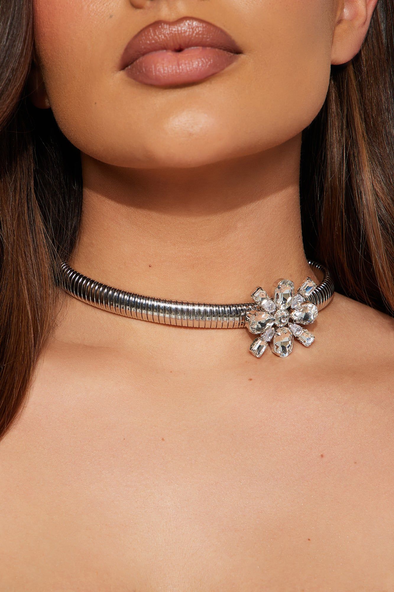 Clarissa Floral Choker - Silver sold by Fashion Nova