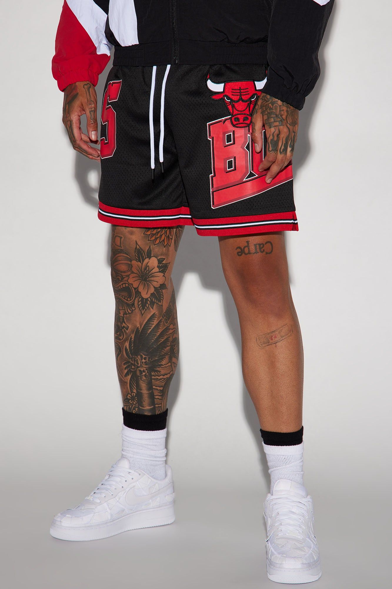 Bulls Step Back Mesh Shorts - Black sold by Fashion Nova