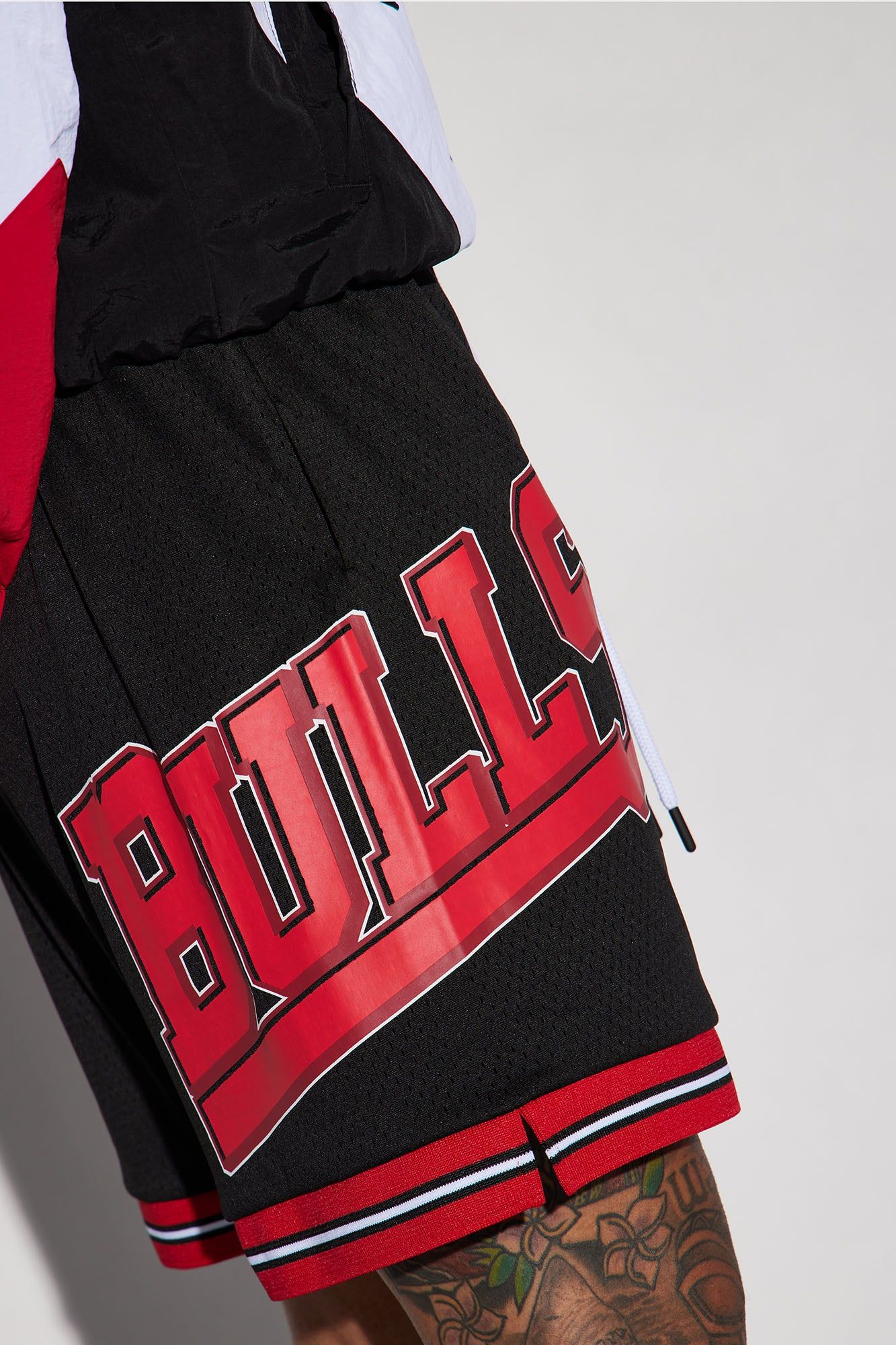 Bulls Step Back Mesh Shorts - Black sold by Fashion Nova product image thumbnail 4