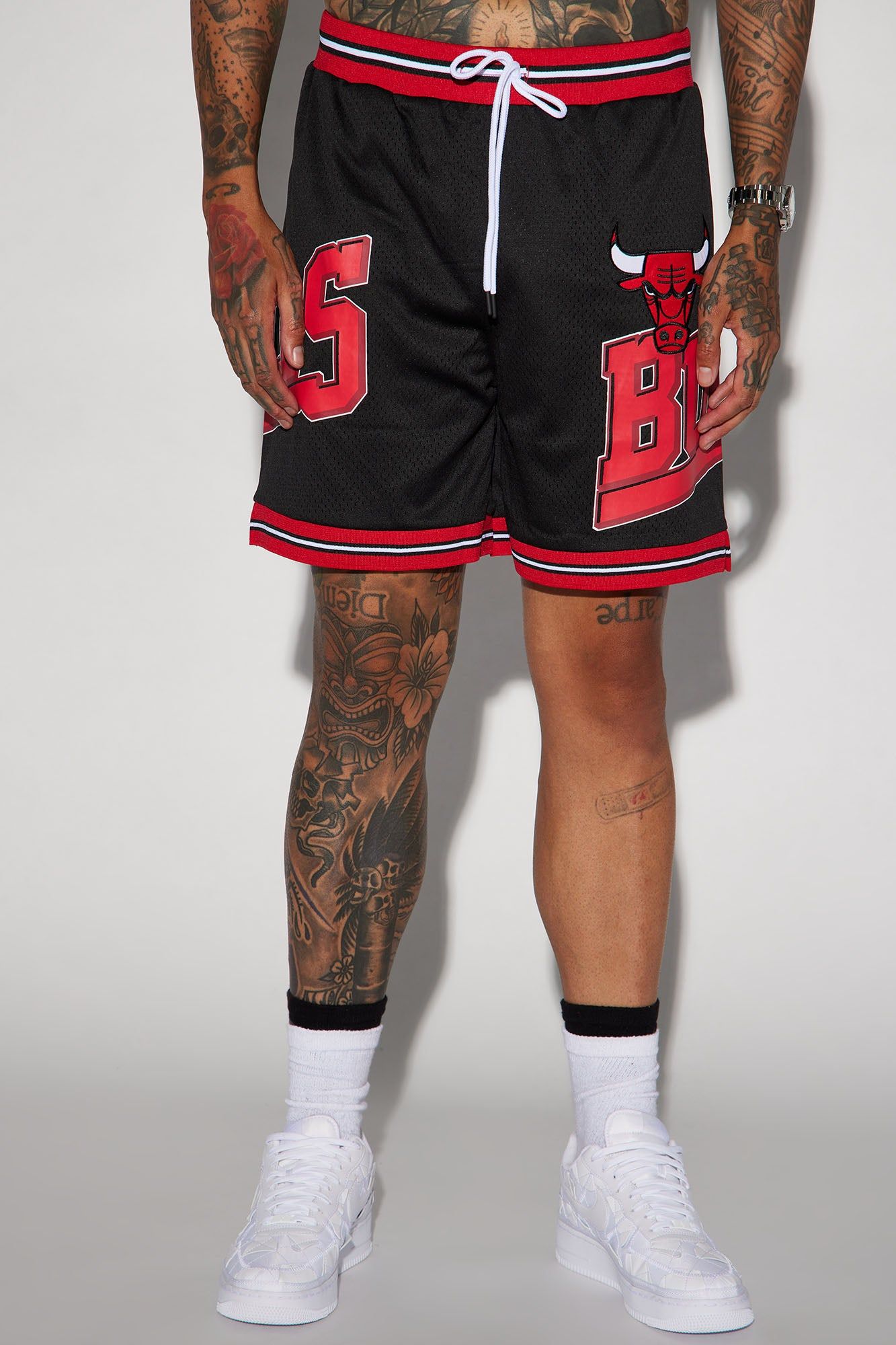Bulls Step Back Mesh Shorts - Black sold by Fashion Nova product image thumbnail 5