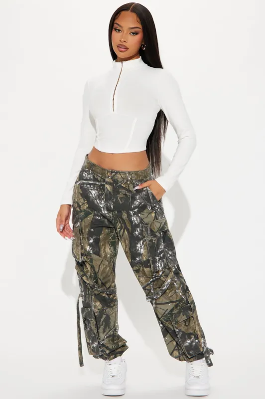 Level You Up Tree Camo Jogger Pant - Olive/combo sold by Fashion Nova