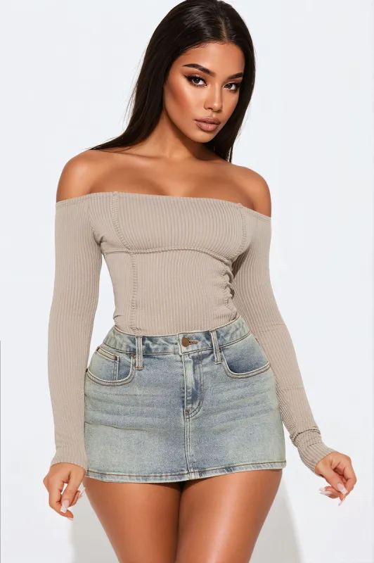 Monnet Ribbed Bodysuit - Mocha sold by Fashion Nova