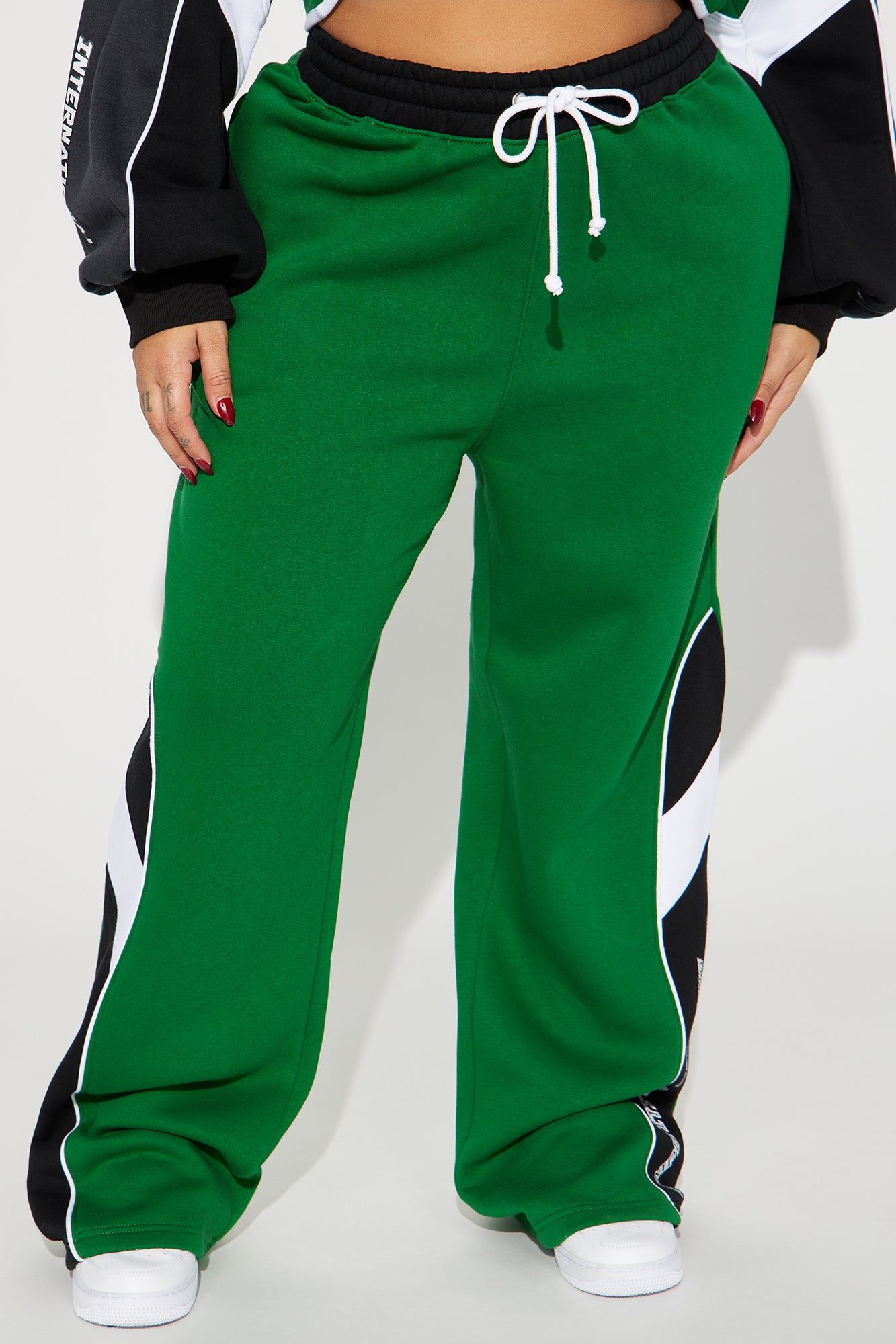 Competitive Edge Wide Leg Pant - Green/combo sold by Fashion Nova product image thumbnail 5