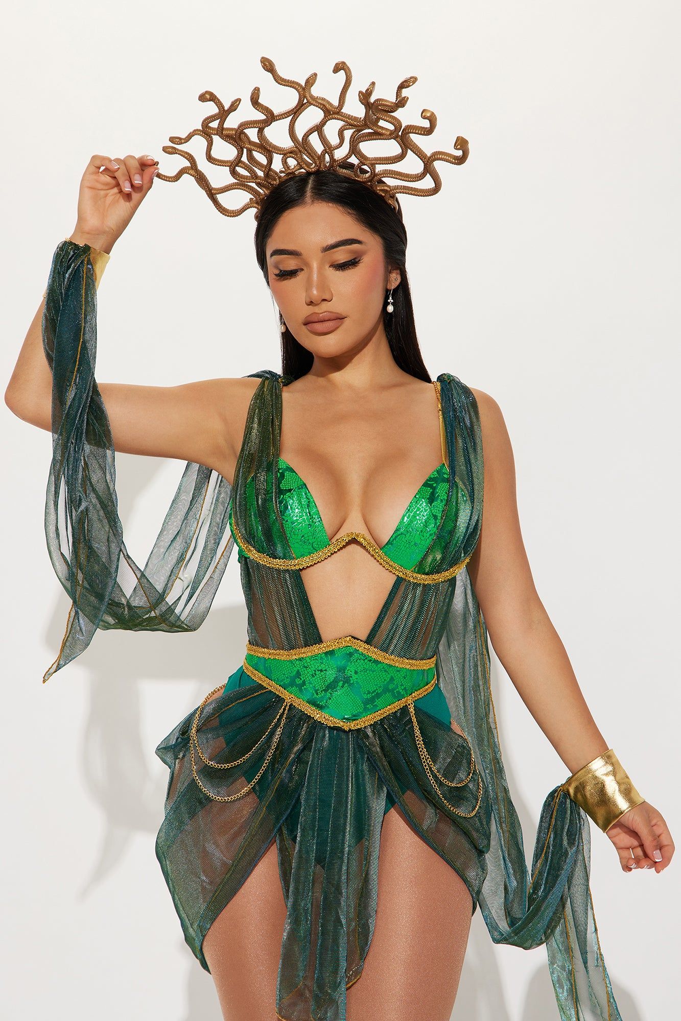 Serpent Queen 3 Piece Costume Set - Green/combo sold by Fashion Nova product image thumbnail 2