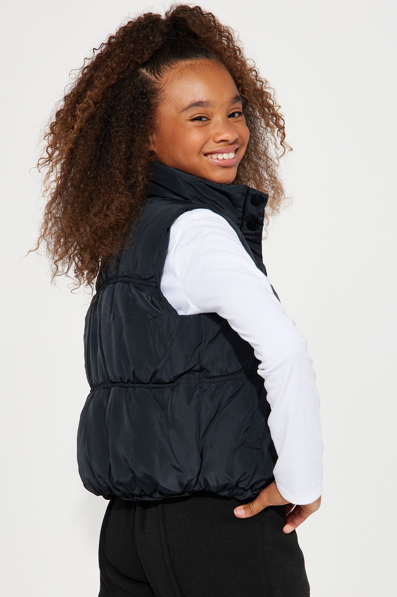 Mini Stella Puffer Vest - Black sold by Fashion Nova product image thumbnail 3