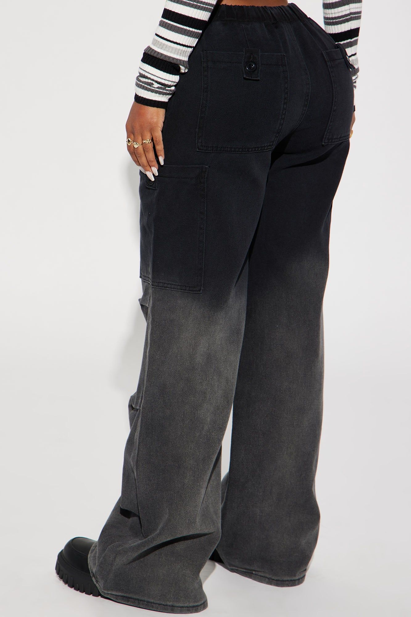 Too Distant Ombre Wide Leg Pant - Black sold by Fashion Nova product image thumbnail 3