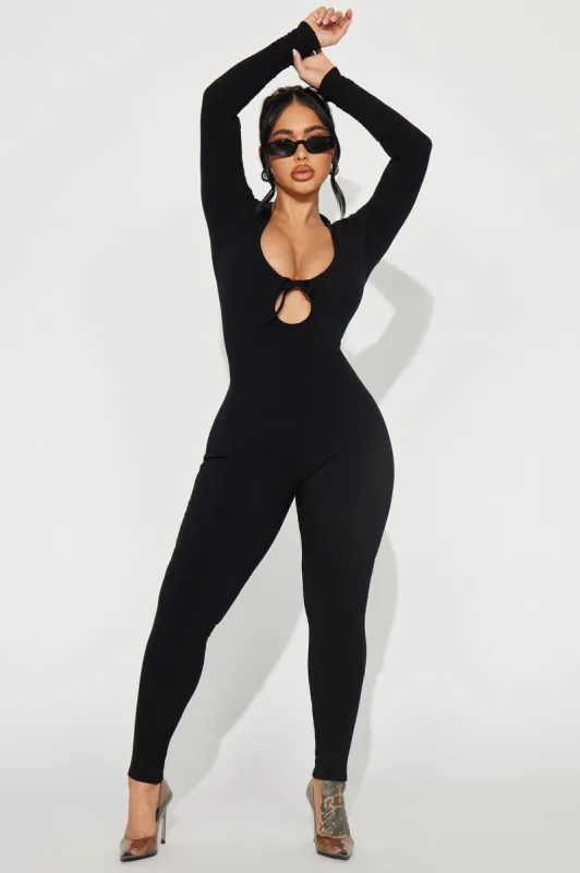 Claire Snatched Jumpsuit - Black sold by Fashion Nova