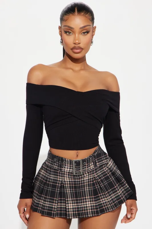 Brittany Off Shoulder Top - Black sold by Fashion Nova