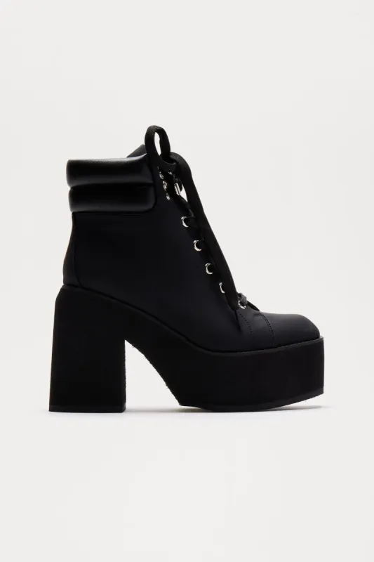Jax Platform Booties - Black sold by Fashion Nova