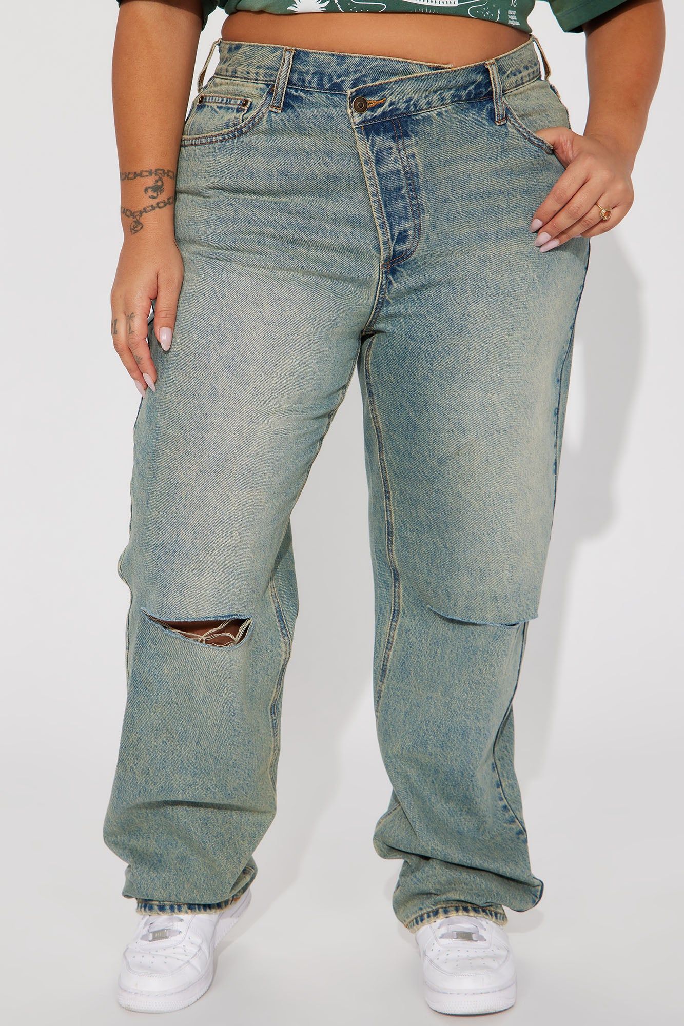 Crossover Tinted Ripped Straight Leg Jeans - Vintage Wash sold by Fashion Nova product image thumbnail 6