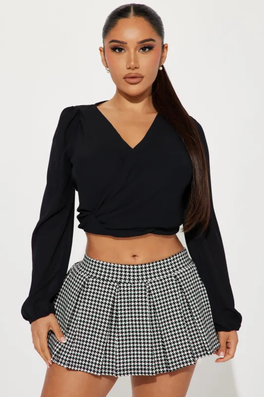 Lydia Blouse Top - Black sold by Fashion Nova