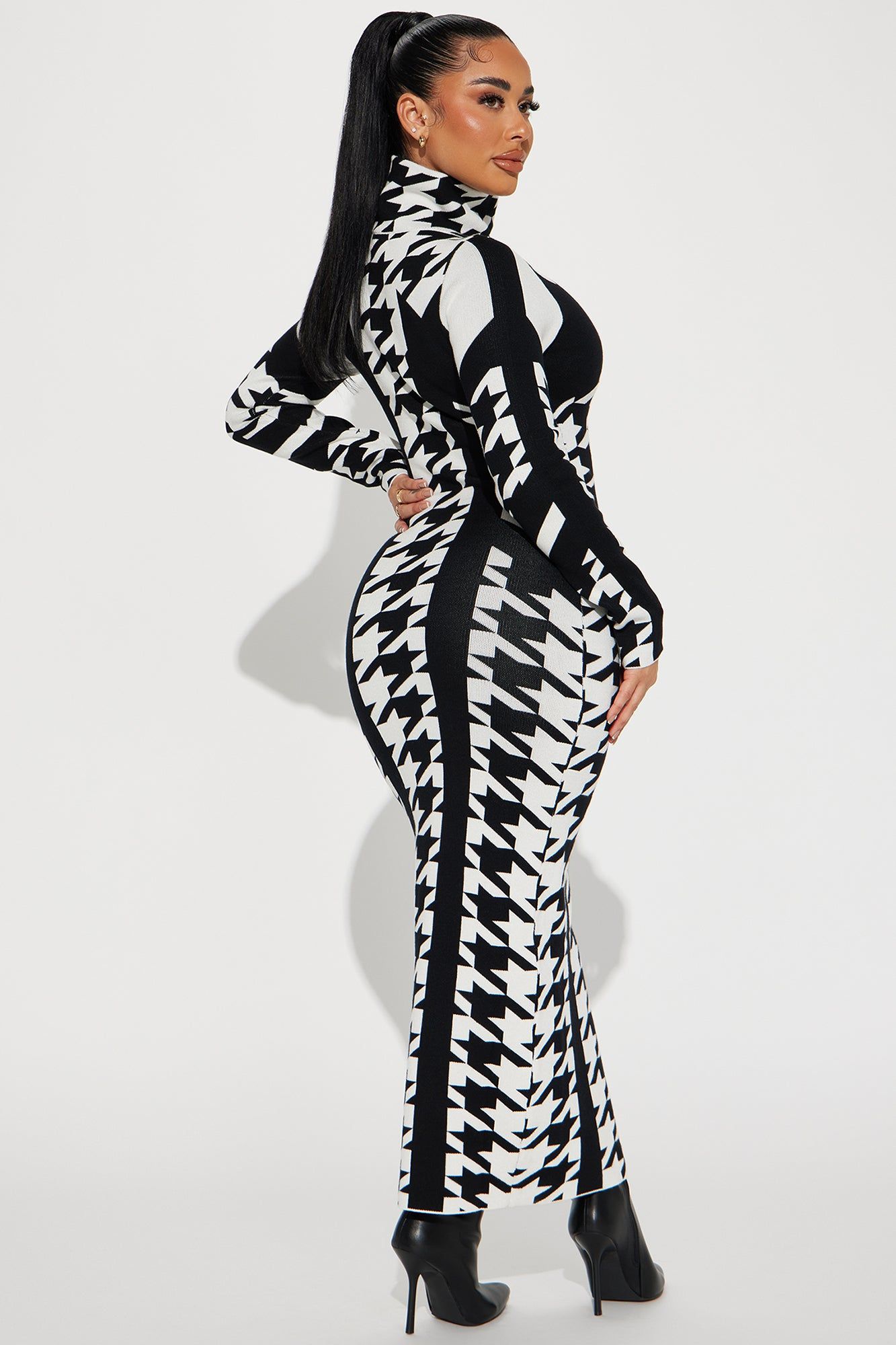 Houndstooth Sweater Maxi Dress - Black/White sold by Fashion Nova product image thumbnail 3