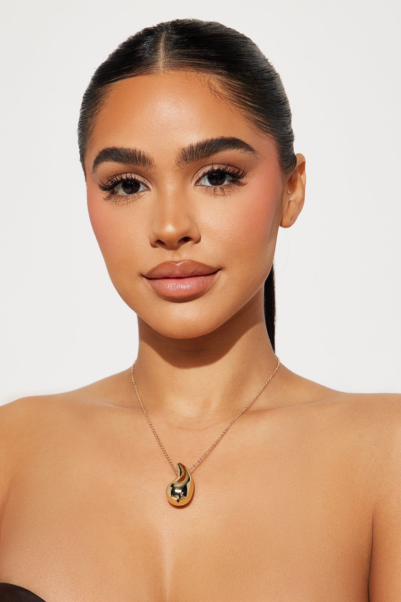 Mar Necklace - Gold sold by Fashion Nova product image thumbnail 2