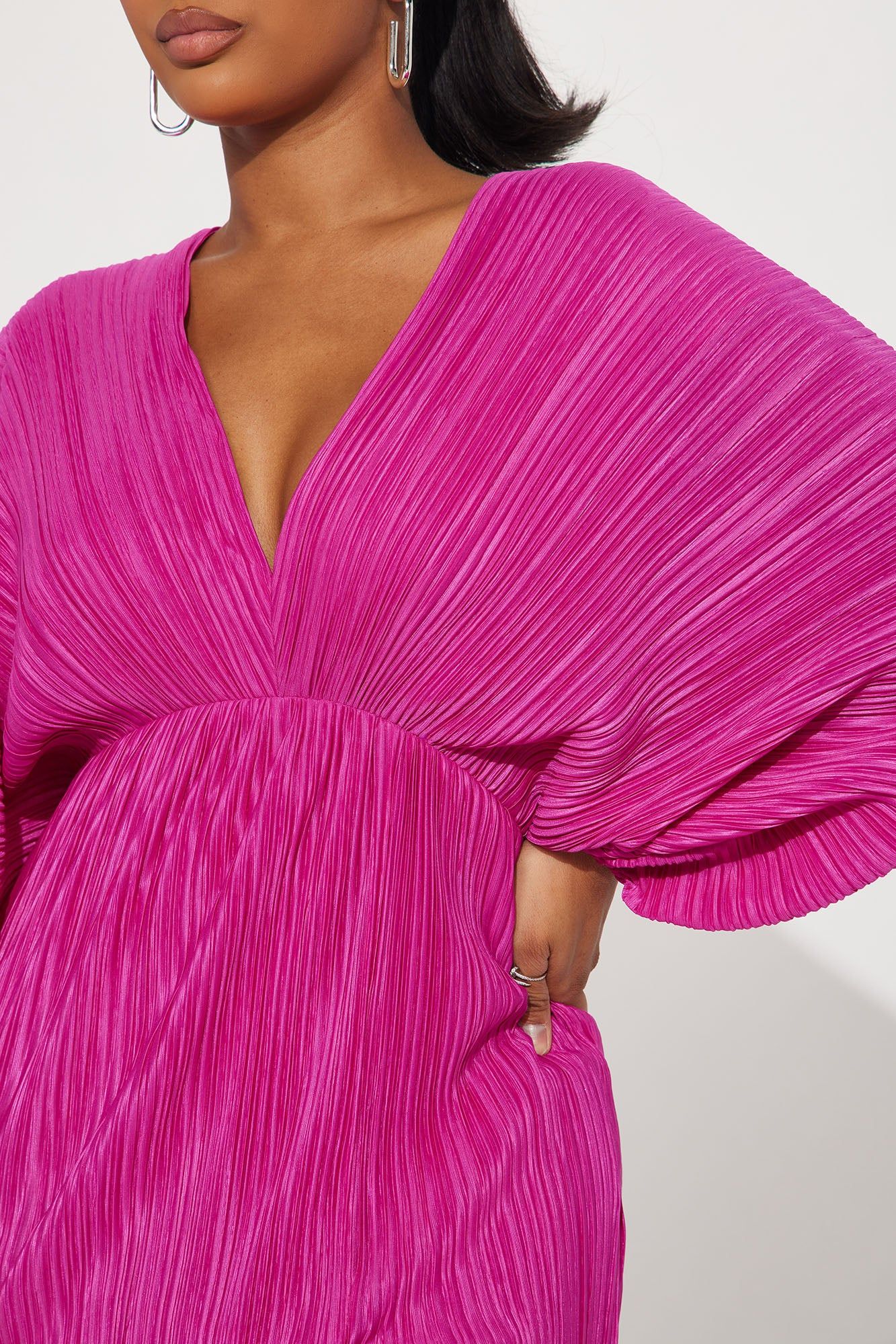 Paloma Pleated Maxi Dress - Fuchsia sold by Fashion Nova product image thumbnail 3
