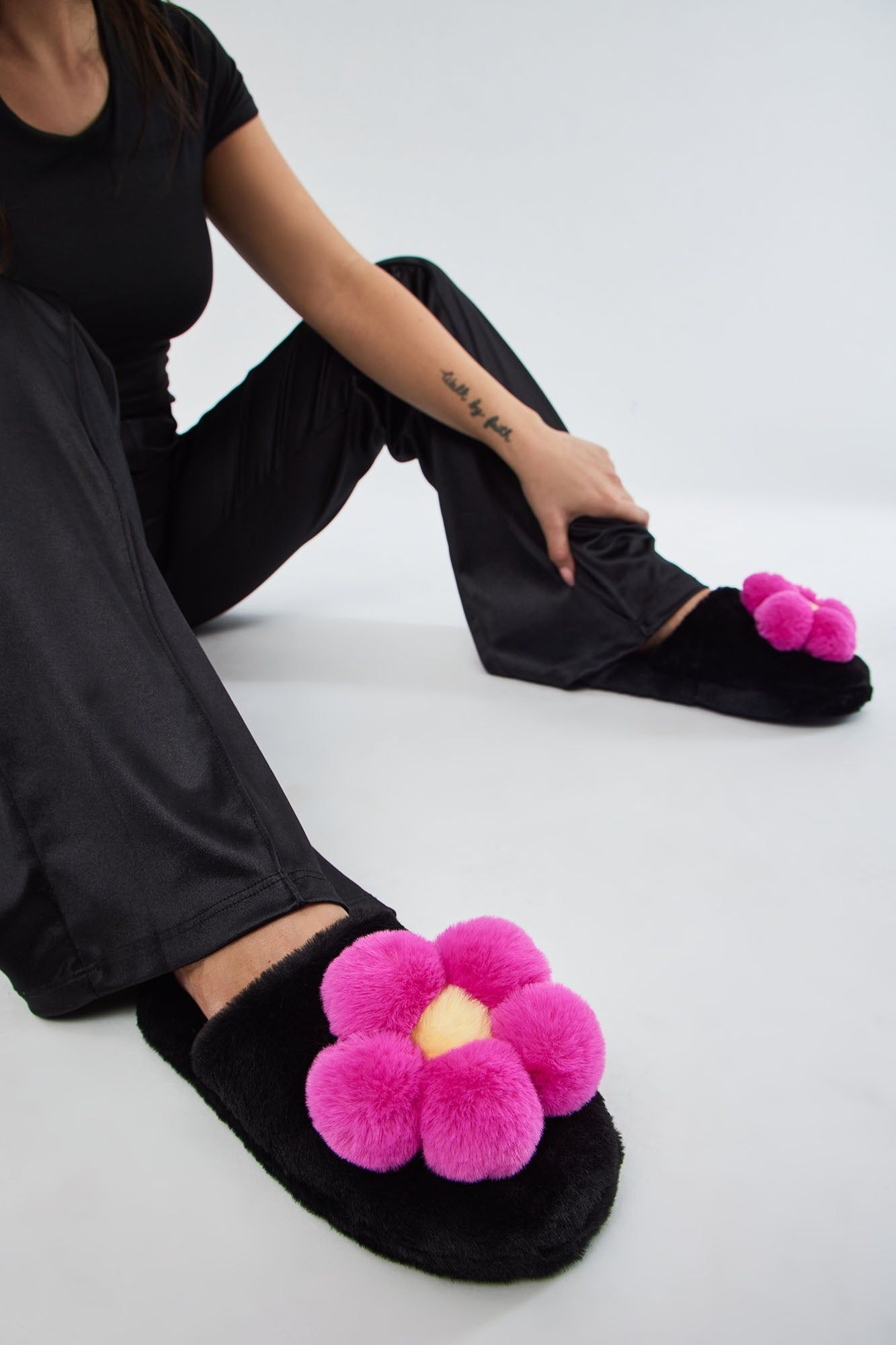 Favorite Daisy Slippers - Black sold by Fashion Nova product image thumbnail 3