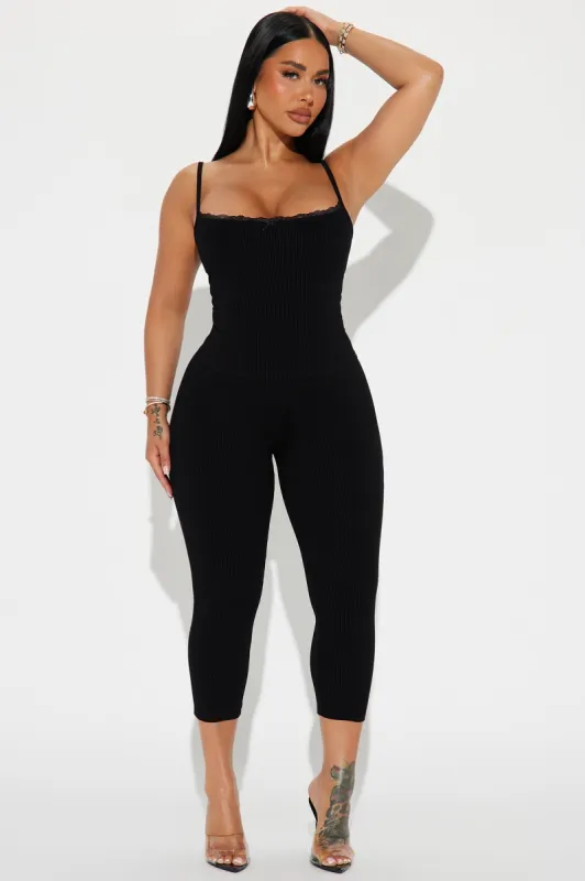 Stirling Snatched Capri Pant Set - Black sold by Fashion Nova