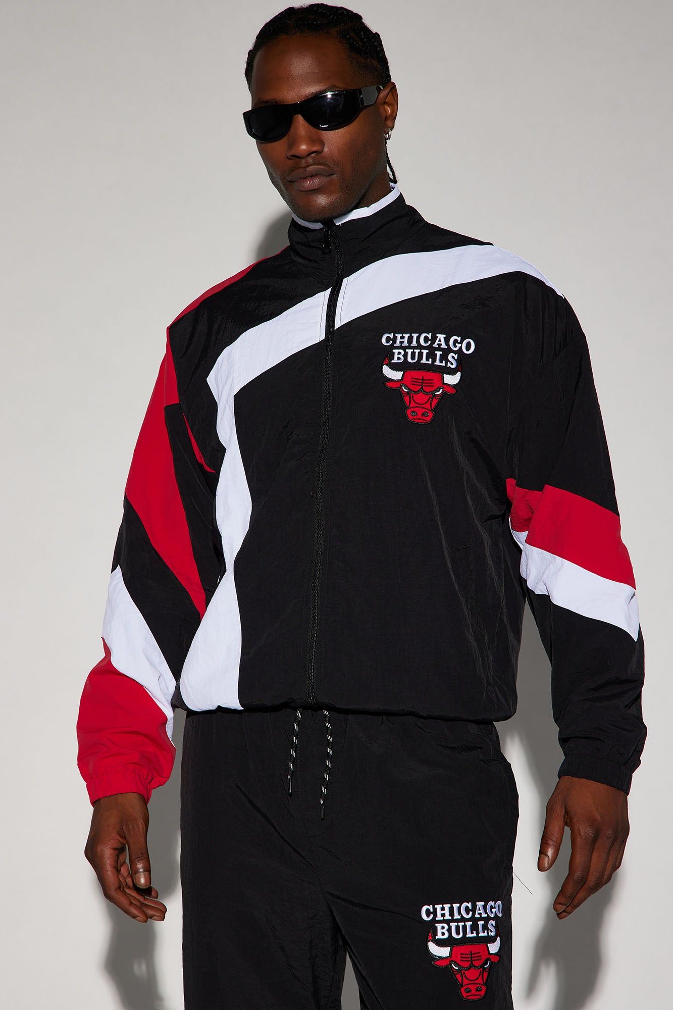 Bulls Hood Star Jacket - Black/Red sold by Fashion Nova