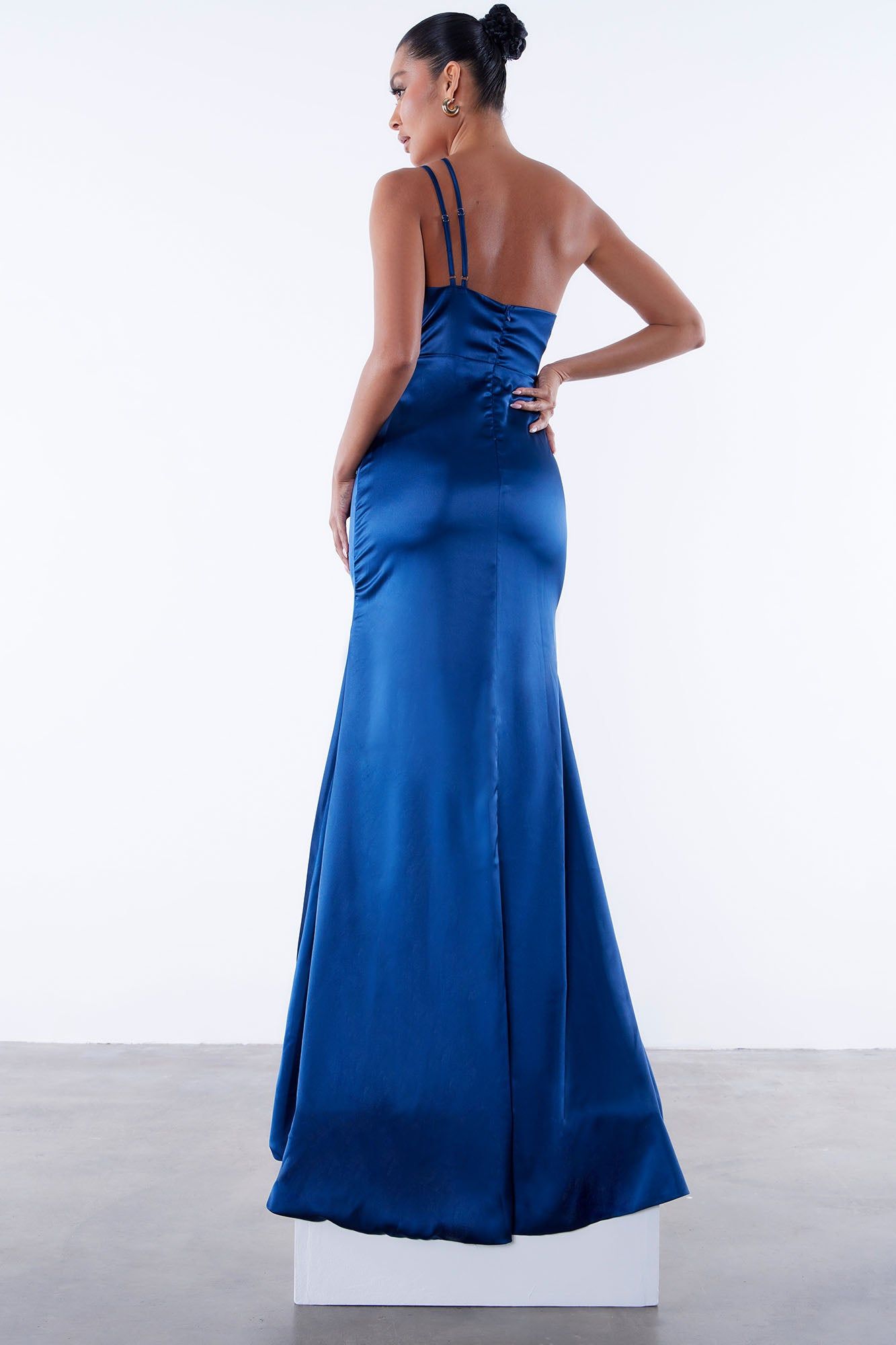 Tara Maxi Dress - Navy sold by Fashion Nova product image thumbnail 4