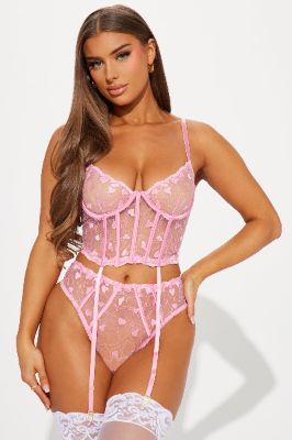 Heart Flutters Garter 2 Piece Set - Pink sold by Fashion Nova